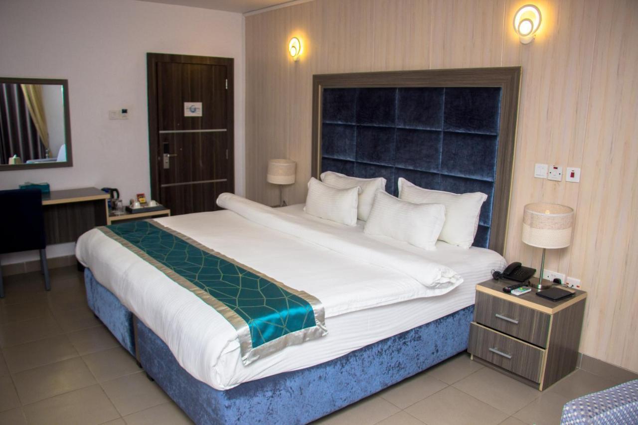 Riviera Suites Lagos Exterior photo